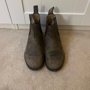 Classic Blundstone Woman’s Dark Brown